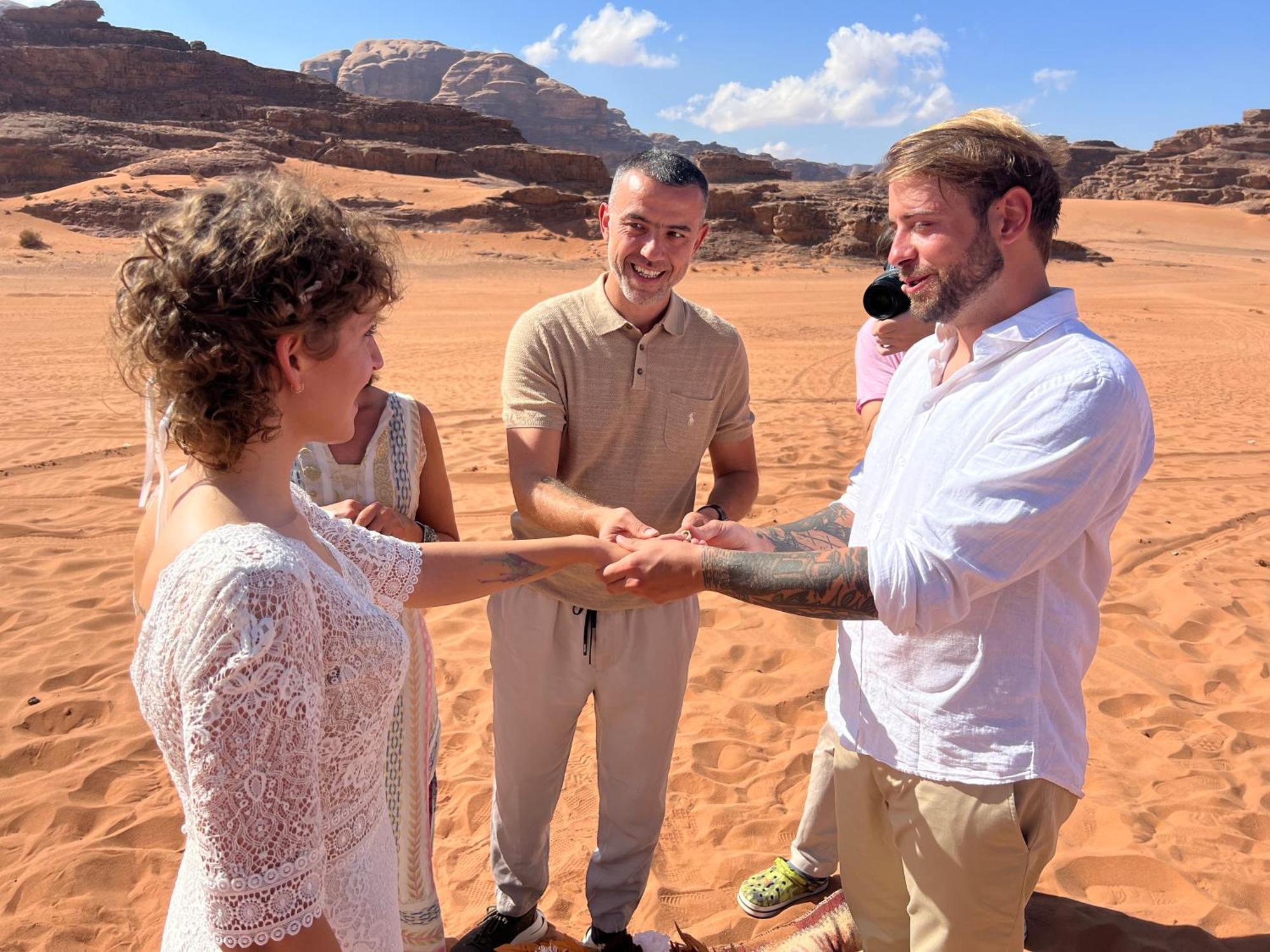 Wadi Rum Rose Luxury Camp Exterior photo